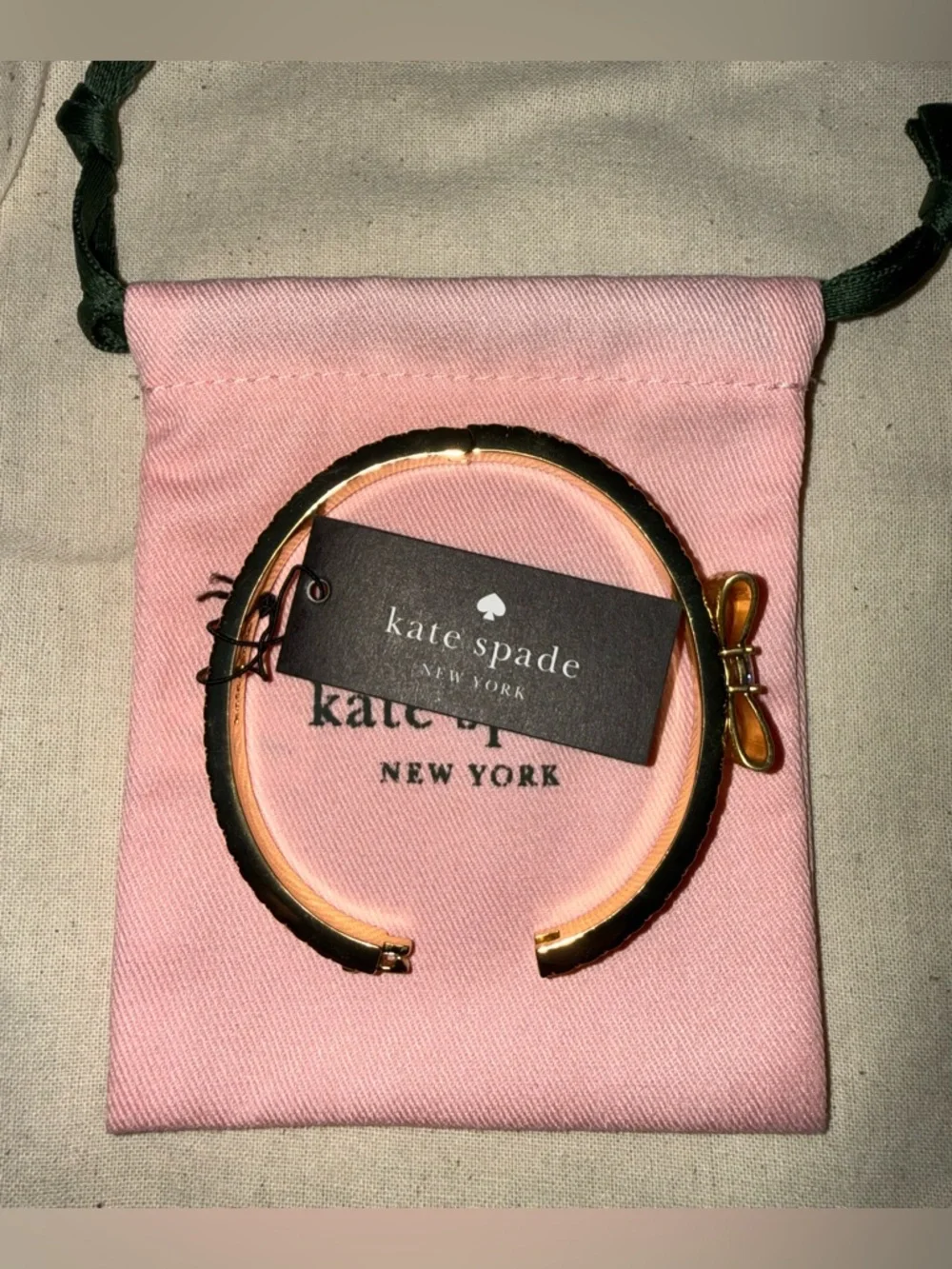 NWT KATE SPADE New York set Gold Bow Bangle Bracelet. - Picture 5 of 11